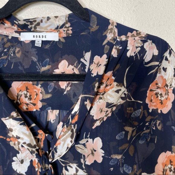 Ro & De Blue Floral Button Tie Neck Blouse Top - Picture 3 of 3